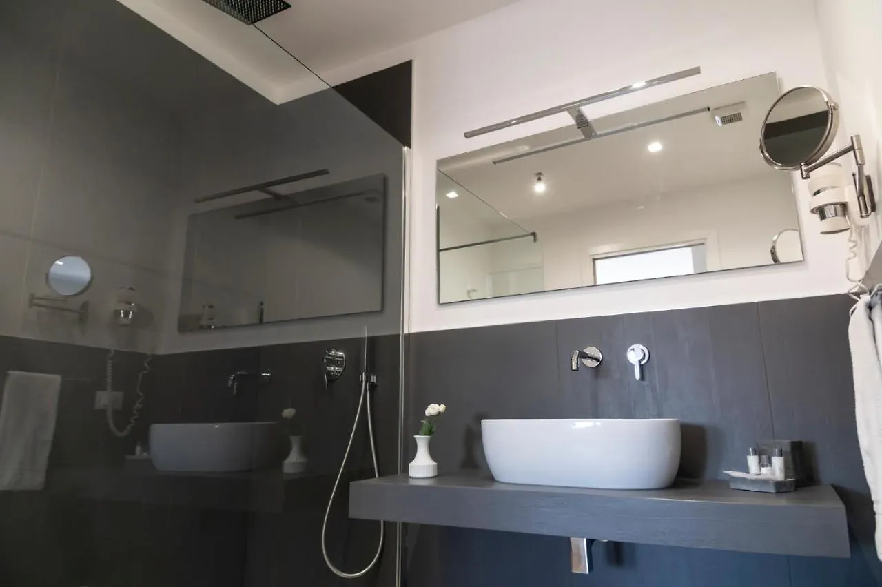 Ruggero Settimo - Room & Suite Palermo Bed & Breakfast