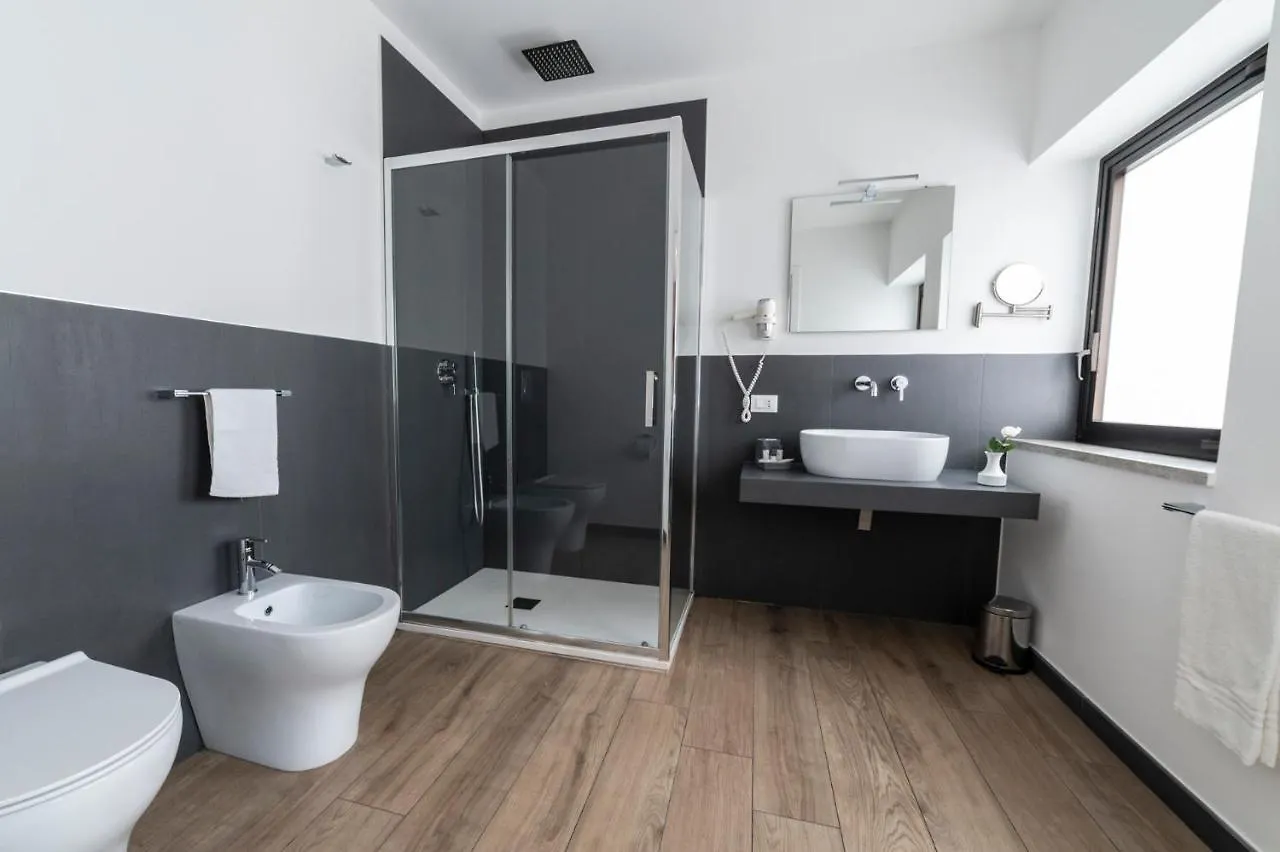 Ruggero Settimo - Room & Suite Palermo